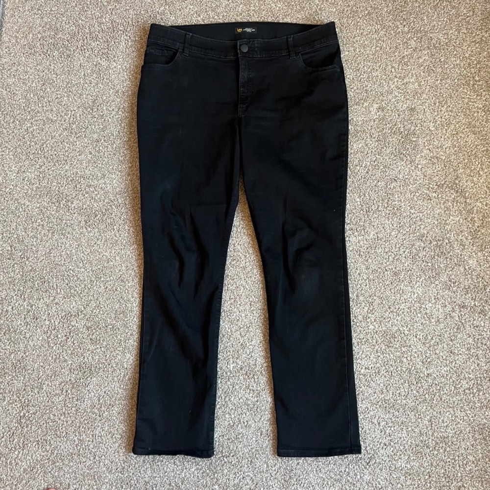 Lee Plus Flex Motion Regular Fit Straight Leg Jeans Black 18W Long Mid Rise